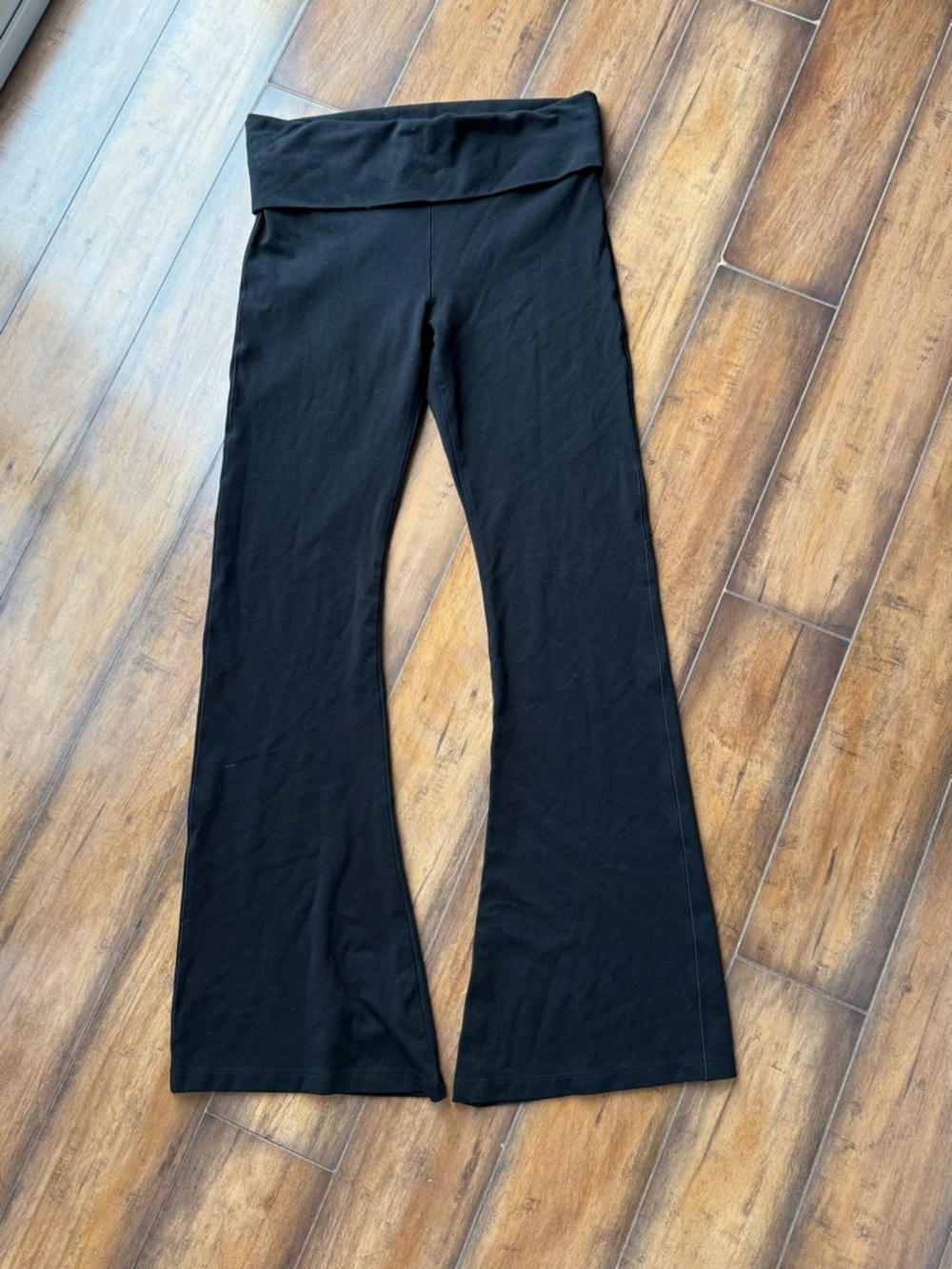 PINK Black Fold-Over Waist Flare Yoga Pants, Small